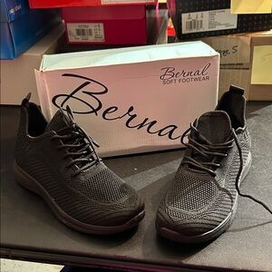 Women’s size 8 1/2, lakh PERNAL sneakers, Black Sneakers